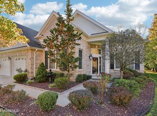 2 Quincy Ct, Freehold, NJ 07728