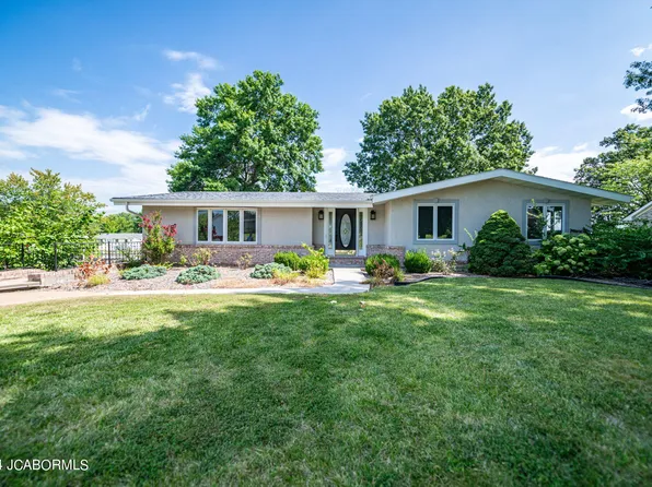 73 S Larand Dr, Holts Summit, MO 65043