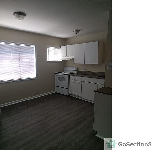 2nd image of 227 Deerwood Dr #25