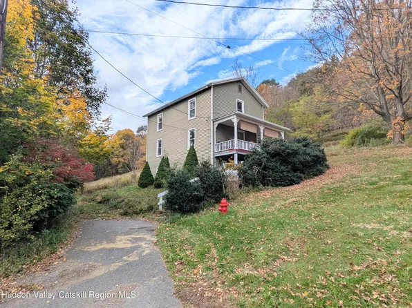 33 High Street, Hobart, NY 13788