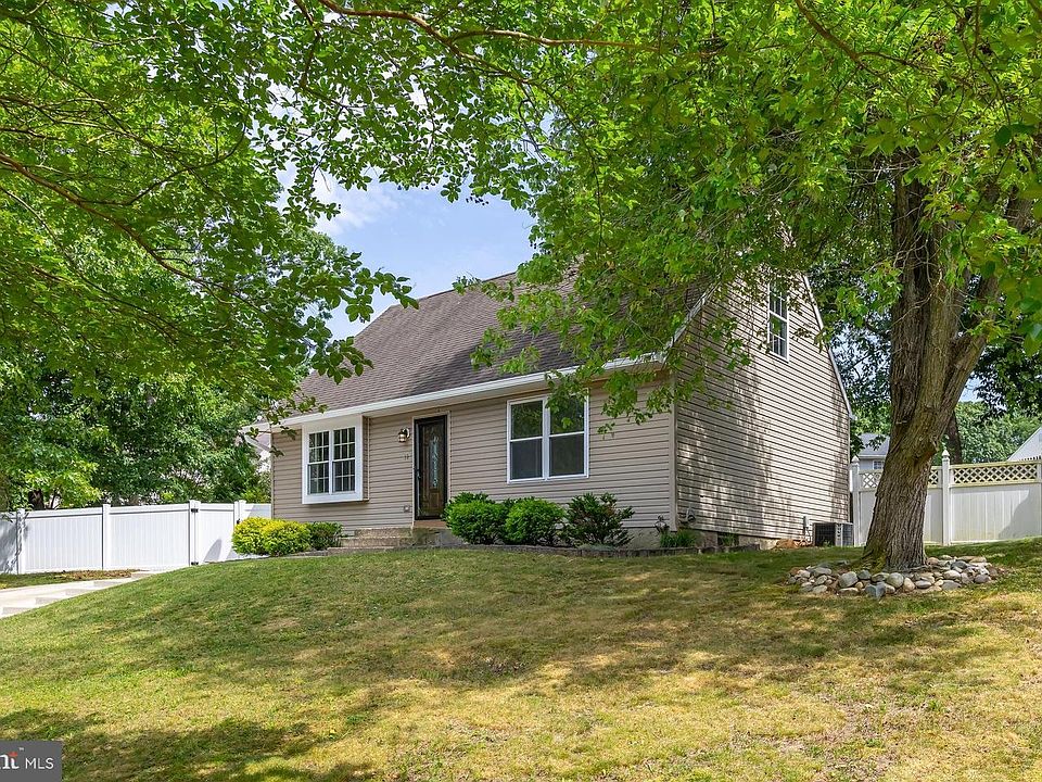 1st image of 10 Prospect Ct