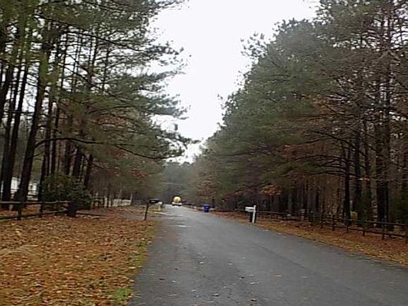 4th image of 28658 Woodcrest Dr
