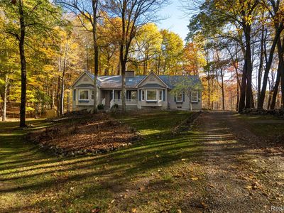 1613 Tu Van Trl, Leonard, MI, 48367