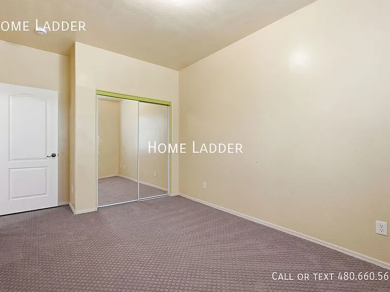 4172 E Santa Fe Ln — Photo 29
