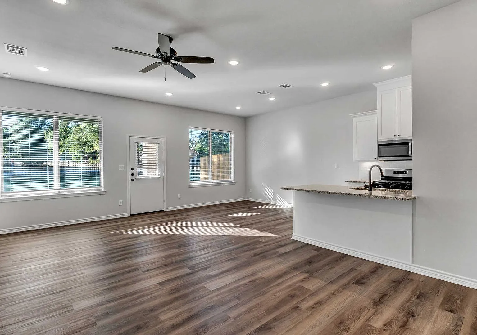 3 Bedroom 2 Bathroom in South Tyler!! Coming Soon! — Photo 4
