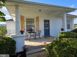 175 S Court St, Luray, VA 22835