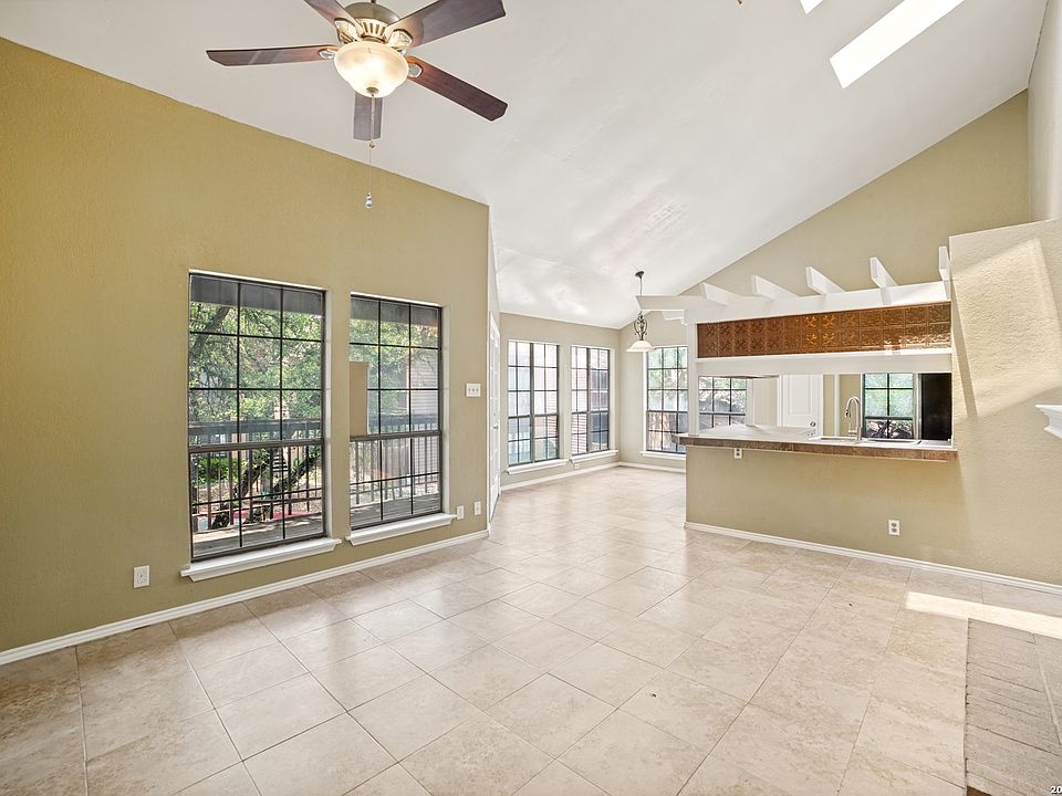 1st image of 8633 Datapoint Dr #204