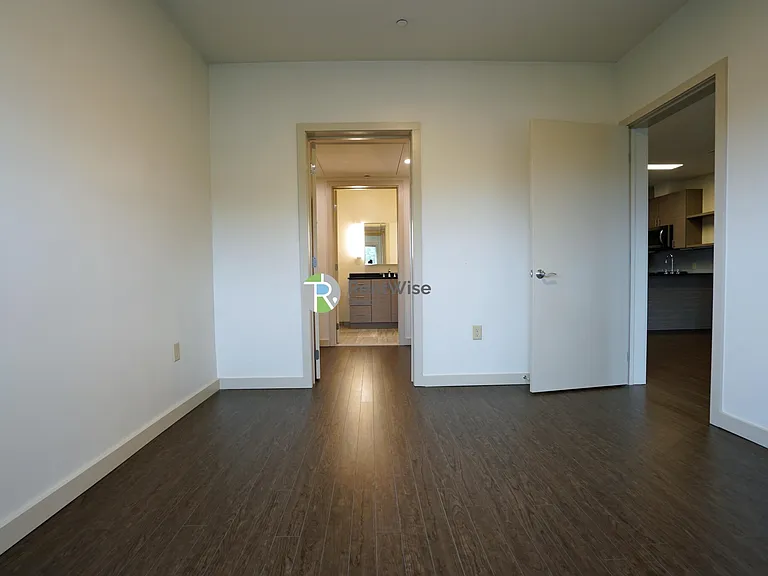 400 Langley Rd #301 — Photo 17