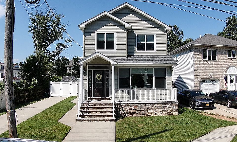 1st image of 19 Stevenson Pl