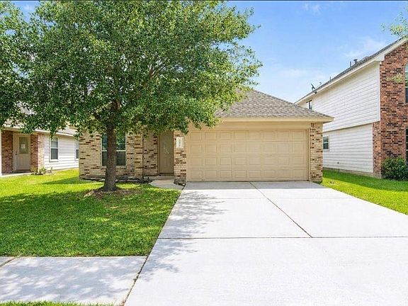 2nd image of 21530 Falvel Lake Dr