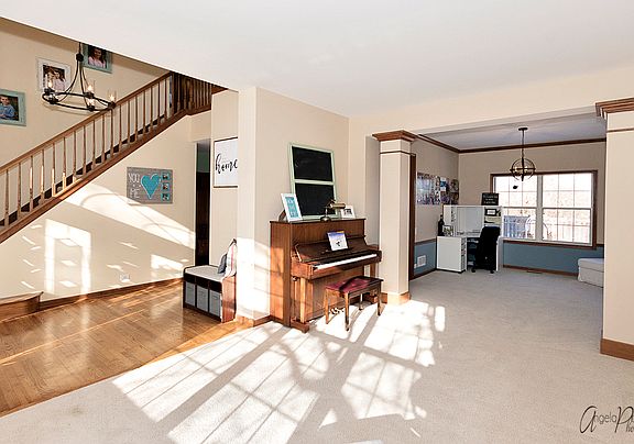 5th image of 871 Chesapeake Blvd