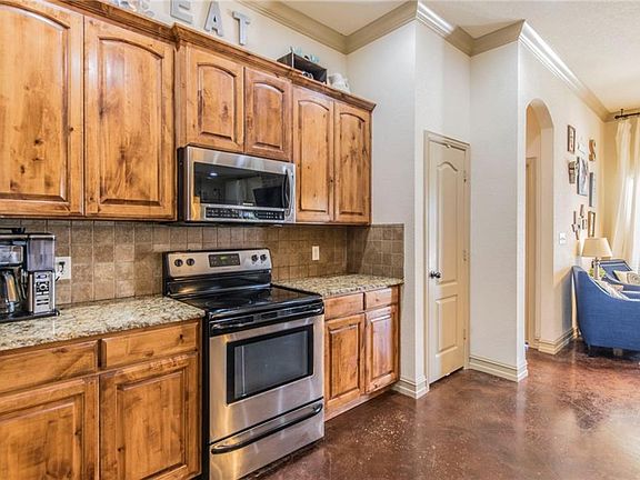 5th image of 5636 Herkes Ct