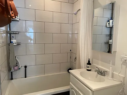 Rented by Friedman Roth Realty | media 4