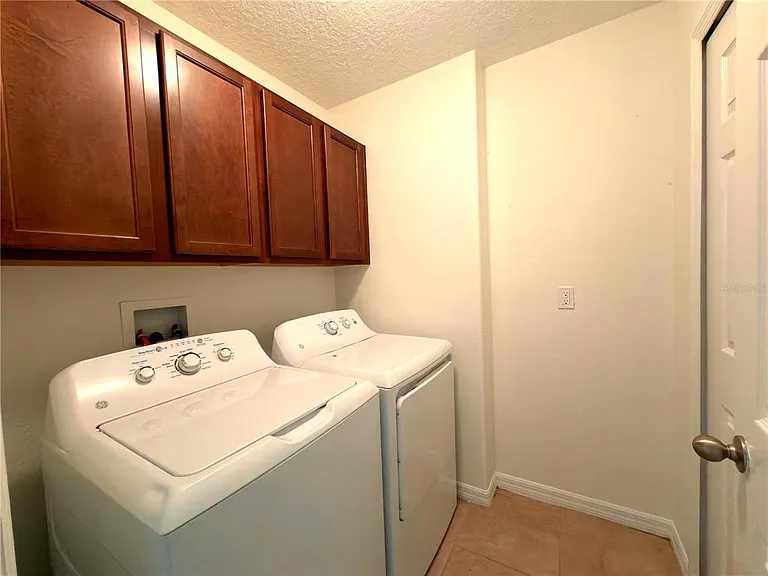 1036 Laurel Ridge Ln — Photo 16
