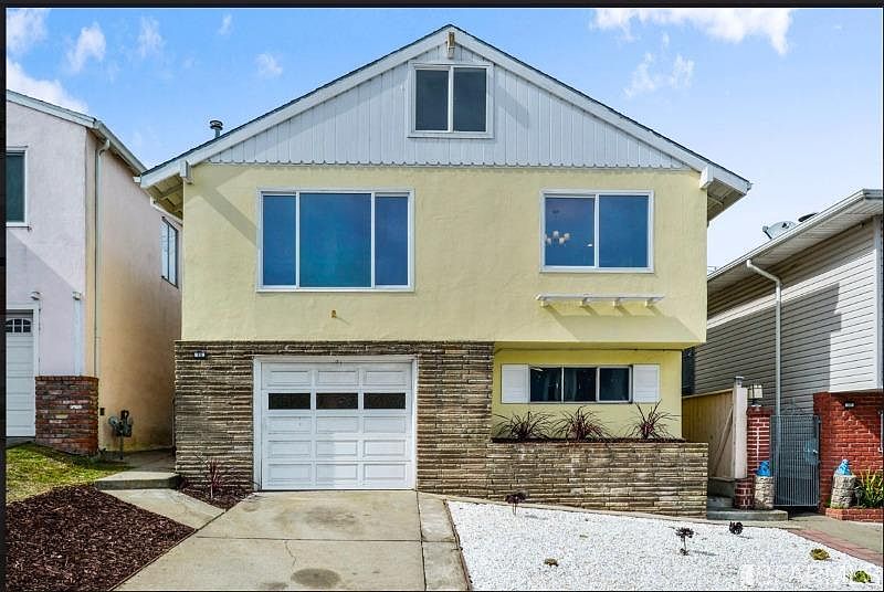 1st image of 44 Perita Dr