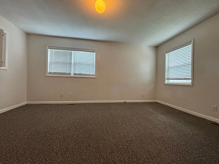 124 E Saltwood Pl — Photo 20