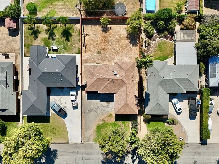 8232 Malven Ave — Photo 2