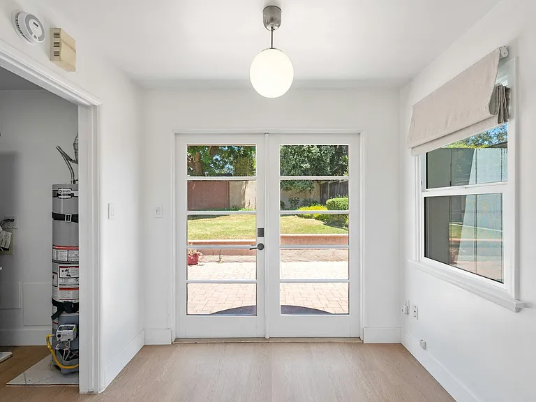 3409 Palos Verdes Dr N — Photo 34