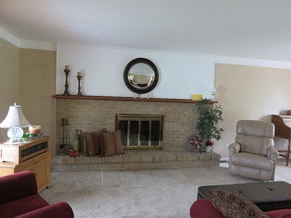 3rd image of 5726 Marblehead Dr