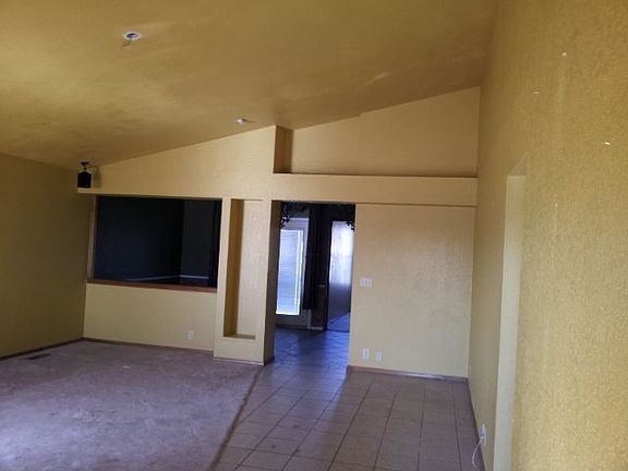 5th image of 201 Cypress Dr