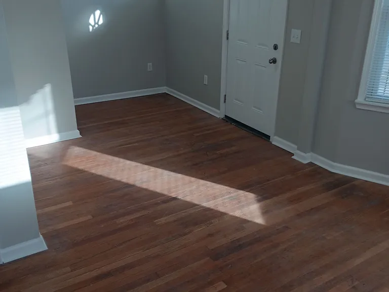 2060 Seward St #2 — Photo 5