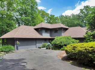 86 Partridge Rd, Stamford, CT 06903