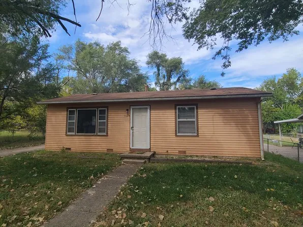 1224 Downtain St, Junction City, KS 66441