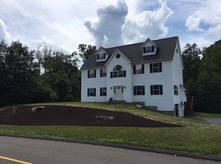 17 Kyle Ct, Oxford, CT 06478