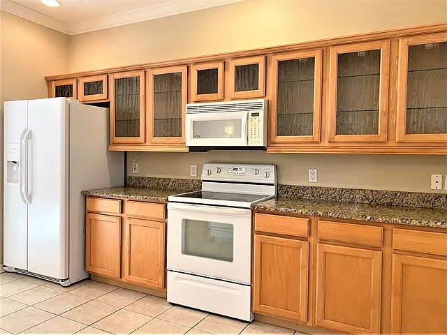 3205 Stonebridge Trl — Photo 6