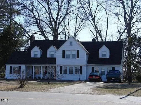 620 Memorial Dr E, Ahoskie, NC 27910