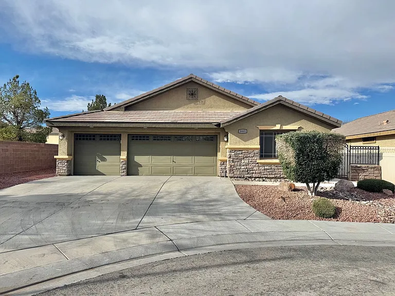 5805 Hawkeye Bell St — Photo 1