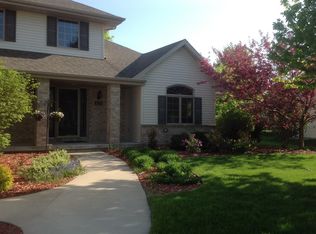 321 E Fernwood Ln, Appleton, WI 54913