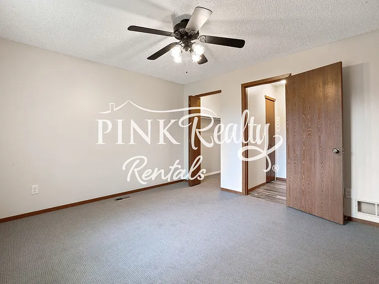 380 Paradise Cir #B6 — Photo 14