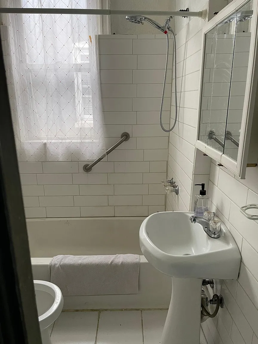 813 Allison St NW photo 1