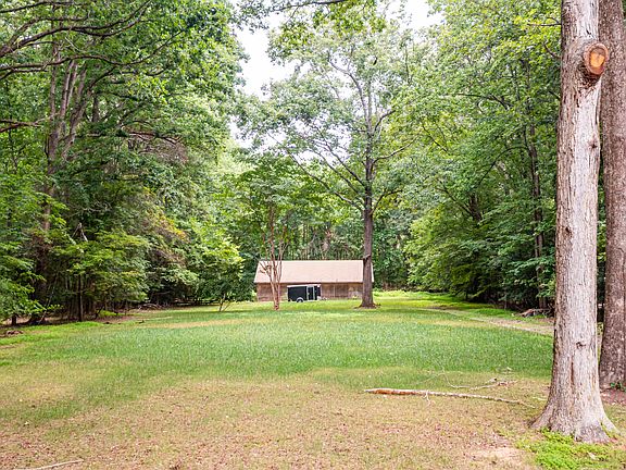 3rd image of 3028 Mount Vernon Church Rd