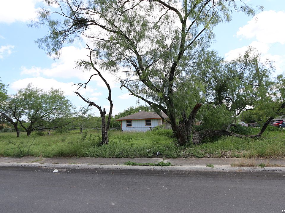 2nd image of 126 SURRELS AVE LOT 1