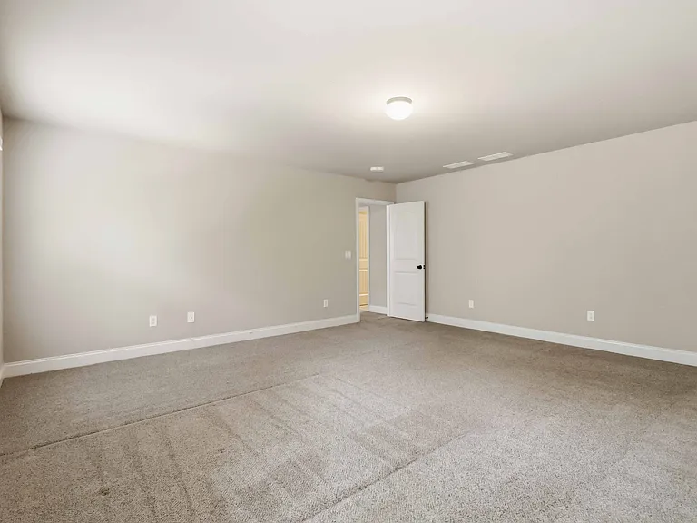 310 Strasburg Dr — Photo 28