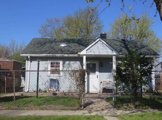 212 Vermont Ave, Aurora, IL 60505