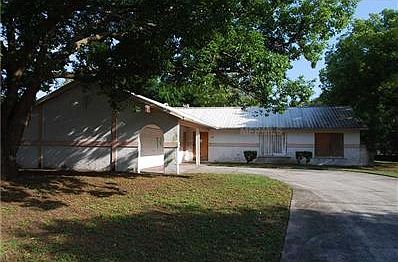 1st image of 627 Forest Hills Dr