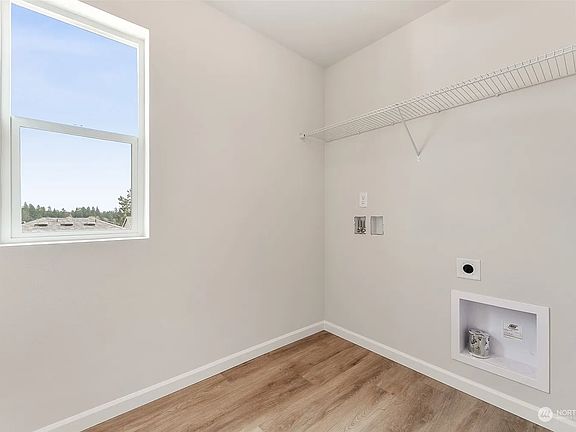3rd image of 10344 Batten Ln NW
