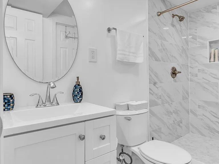 3874 Mohr Oak Ct — Photo 36