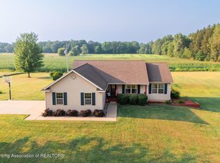 2704 W Winegar Rd, Morrice, MI 48857