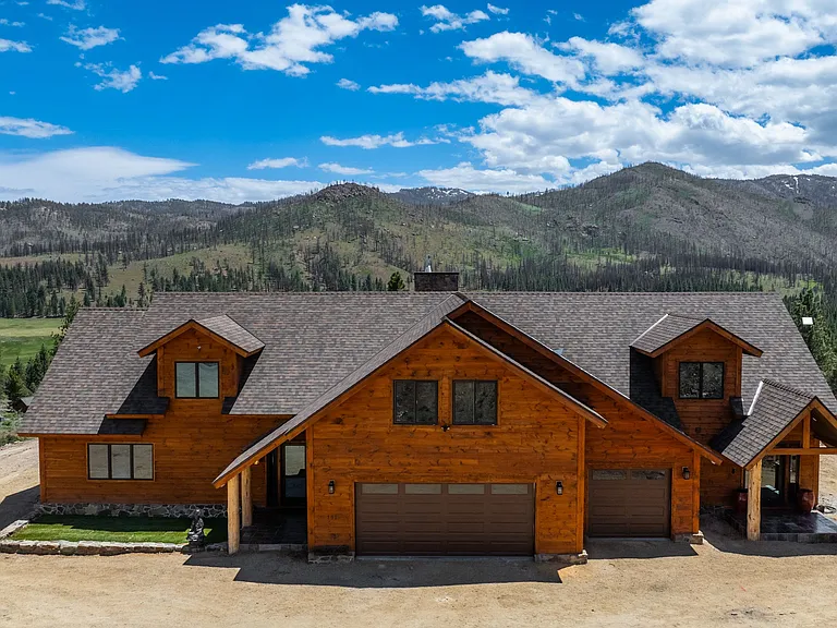 151 Silver Peak Rd — Photo 1