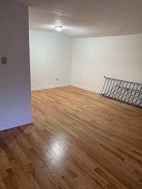 1st image of 3874 Hylan Blvd