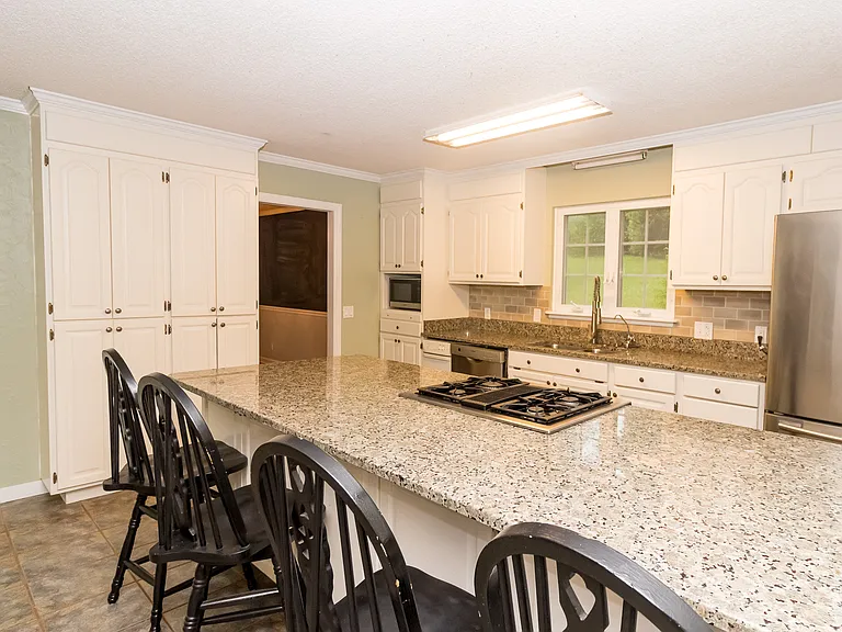 917 Brynwood Dr — Photo 15