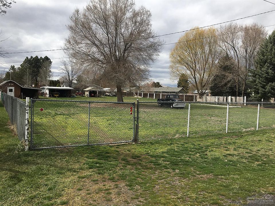 2nd image of 0 SE Bailey Rd
