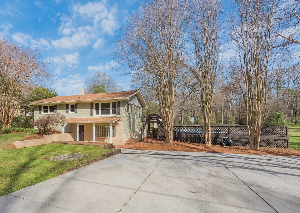 1st image of 4010 Palmetto Dr