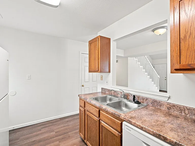 3518-3520 Prescott Dr. — Photo 9