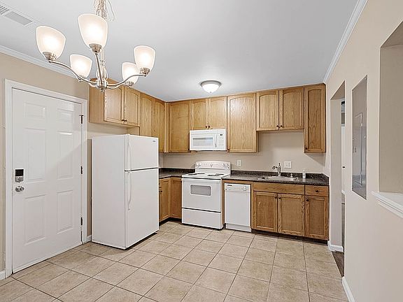 New kitchen hardware/faucet