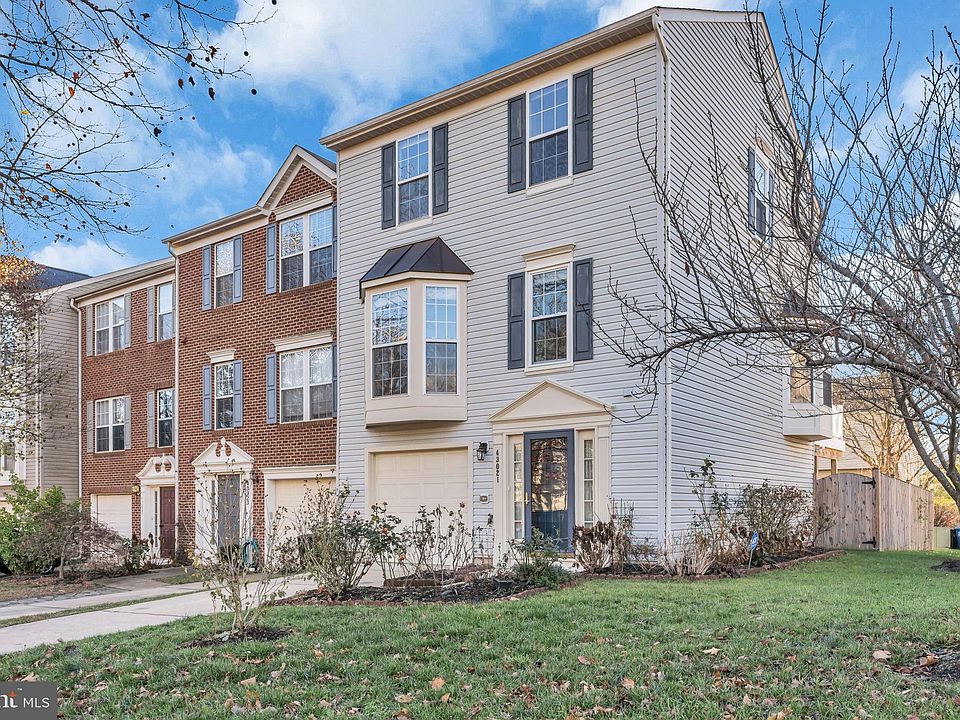 43021 Golf View Dr, Chantilly, VA 20152 | Zillow